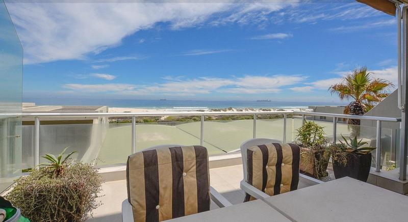 1 Bedroom Property for Sale in Bloubergstrand Western Cape